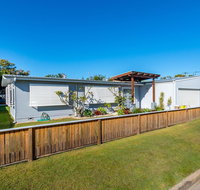 Fabulous Family Destination in Paradise Parade Bongaree - Accommodation Newcastle