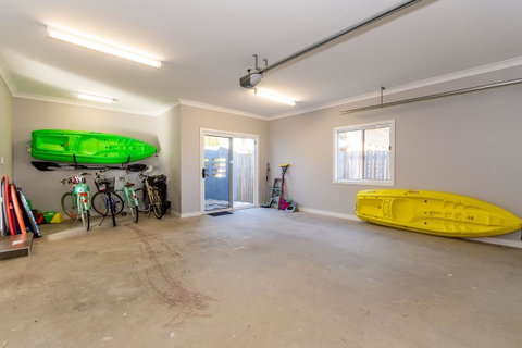 Fabulous Family Destination In Paradise Parade, Bongaree - Accommodation Newcastle 4