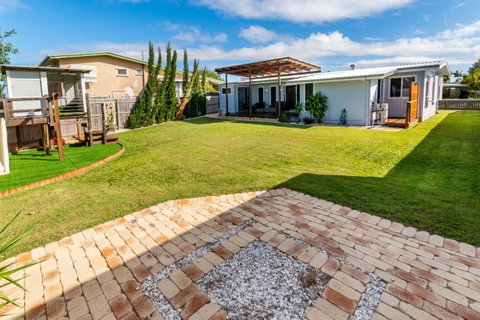 Fabulous Family Destination In Paradise Parade, Bongaree - Accommodation Newcastle 18