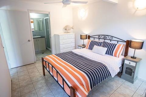 Point Break Beach House - Accommodation Newcastle 13