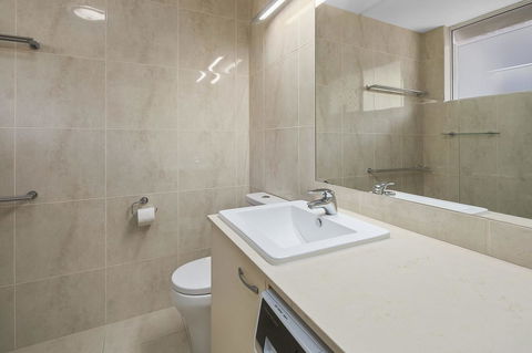 24a The Islander Resort - Accommodation Newcastle 6