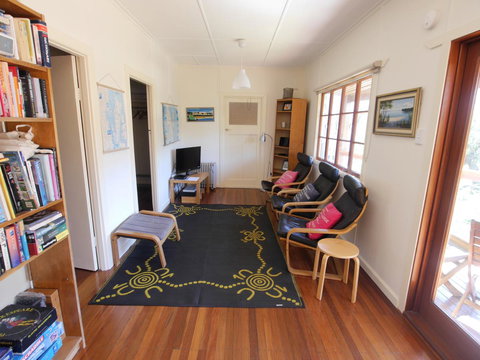 Frenchmans Cottage - Accommodation Newcastle 13