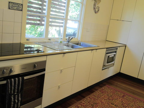 Frenchmans Cottage - Accommodation Newcastle 11