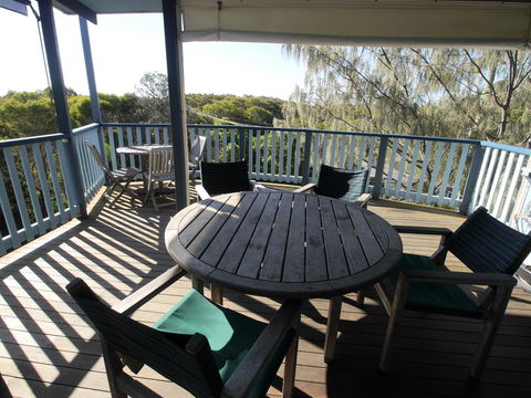 Blue House - Accommodation Newcastle 4