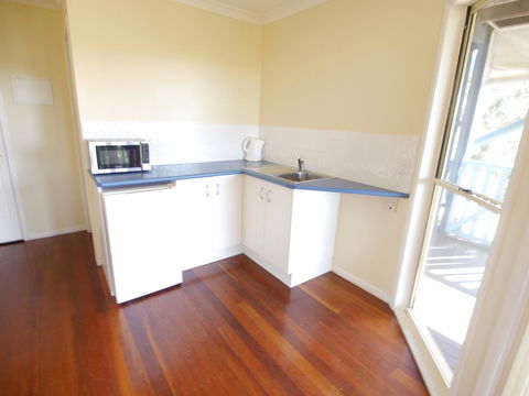 Blue House - Accommodation Newcastle 18