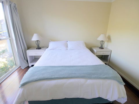 Blue House - Accommodation Newcastle 9