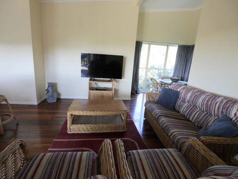 Blue House - Accommodation Newcastle 16