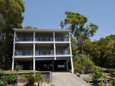 Annie's White House - Accommodation Newcastle 35