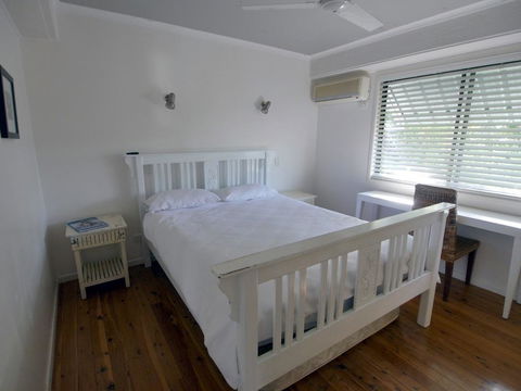 Annie's White House - Accommodation Newcastle 22