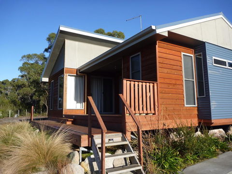 Yakkalla Holiday Cottage - Accommodation Newcastle 2