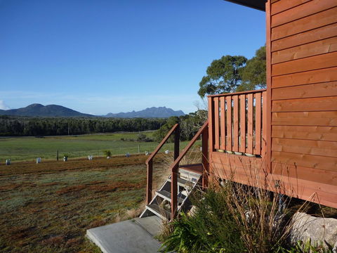 Yakkalla Holiday Cottage - Accommodation Newcastle 0