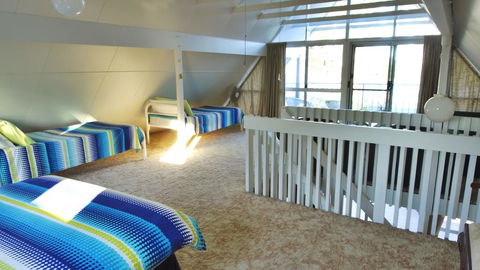 'AFRAME Tarcoola Cottage' 29 The Parade, North Haven - Accommodation Newcastle 2