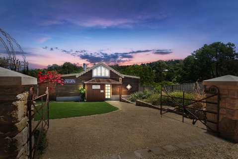 'The Coach House' At Lochiel - Accommodation Newcastle 0