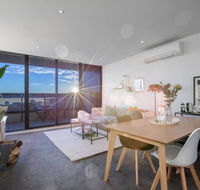 107 Light Filled Cozy Apt in the Heart of St Kilda - Accommodation Newcastle