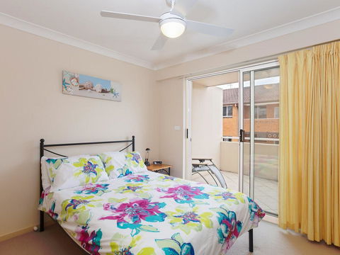 11 'Seashells', 21-23 Magnus Street - Pool, Lift, Aircon - Accommodation Newcastle 3