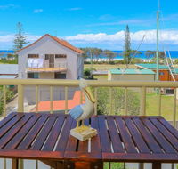 12 Kingsway Ocean View - Accommodation Newcastle