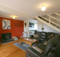 14 Cobbon Crescent Jindabyne - Accommodation Newcastle