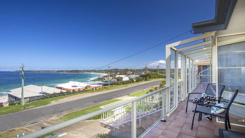 143 Mitchell Pde - Magnificent Outlook - Accommodation Newcastle 0