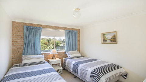 143 Mitchell Pde - Magnificent Outlook - Accommodation Newcastle 2
