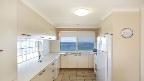 143 Mitchell Pde - Magnificent Outlook - Accommodation Newcastle 3