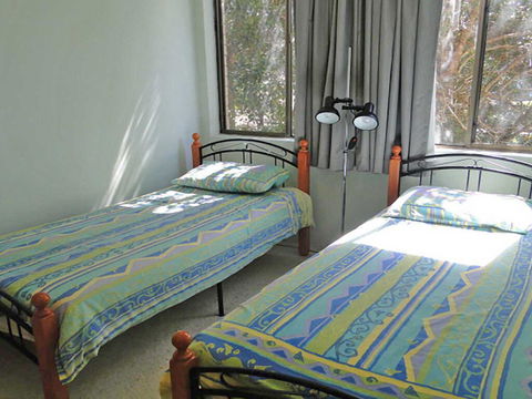 15 'Harbourside' 3-7 Soldiers Point Road - Right On The Waterfront - Accommodation Newcastle 3