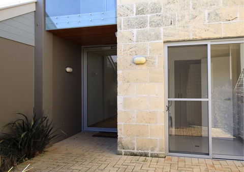 16 Seine Bay Apartment - Accommodation Newcastle 2