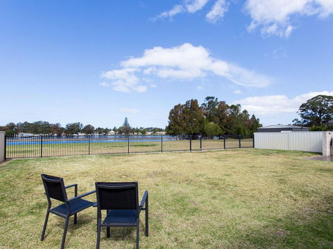 18 Rest Point - Accommodation Newcastle 2