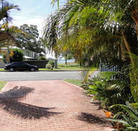 2 'Copacabana' 61 Sandy Point Road - cute unit with water views from the balcony - Accommodation Newcastle