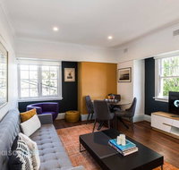 2 Bdrm Art Deco Apt Stroll To Bondi Junction - Accommodation Newcastle