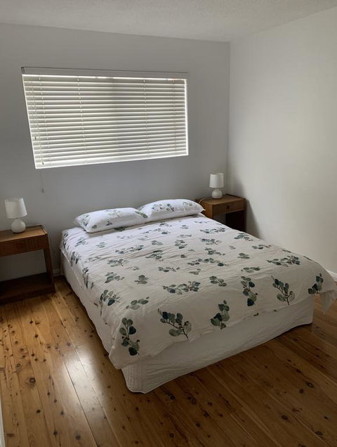2 Bed Bar Beach Apartment - Stroll To Beach & Cafes, Supermarket Apartment 6 - Accommodation Newcastle 3