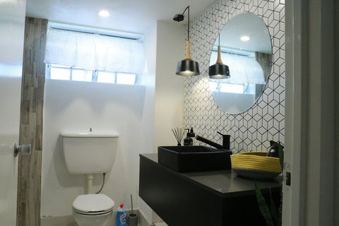 2 Bedroom Close To CBD - Accommodation Newcastle 2