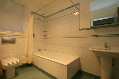 2 Munyang Street, Jindabyne - Accommodation Newcastle 2