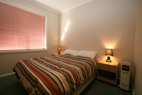 2 Munyang Street, Jindabyne - Accommodation Newcastle 3
