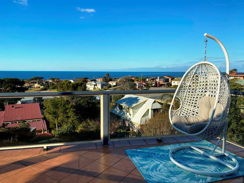 20 Mummaga Way - Accommodation Newcastle 0