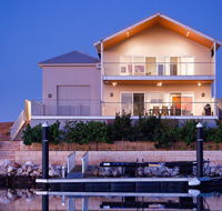 21 Corella Court - PRIVATE JETTY  POOL - Accommodation Newcastle