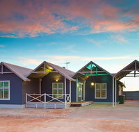 22 Kestrel Place- PRIVATE JETTY - Accommodation Newcastle