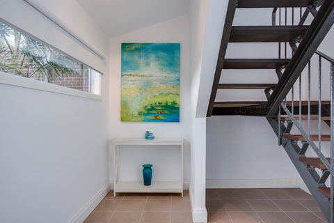 250 Metres To The Beach And Coastal Track. - Accommodation Newcastle 0