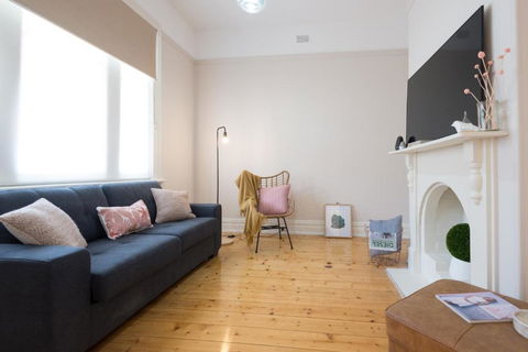 26 Byron Street - Accommodation Newcastle 2