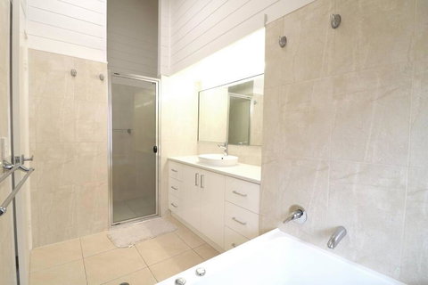 Beach Haven - Accommodation Newcastle 1