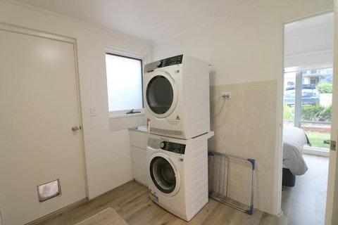 Beach Haven - Accommodation Newcastle 2