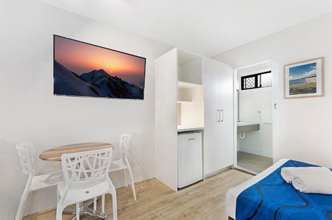 Beach House Motel - Accommodation Newcastle 3