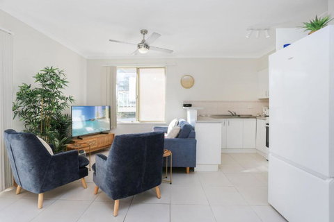 Beach Road Bliss - Accommodation Newcastle 4