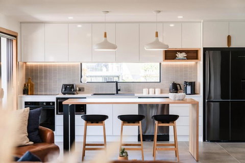 Beach Walk On Alfred - Accommodation Newcastle 2