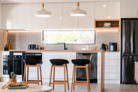 Beach Walk On Alfred - Accommodation Newcastle 4