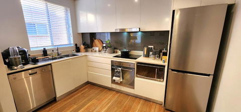 Beachside Bliss! Maroubra Beach Prime Location - Accommodation Newcastle 2