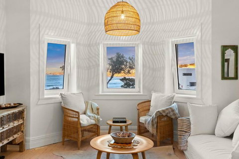 Beachside Boho Retreat By Sydney Dreams - Accommodation Newcastle 4