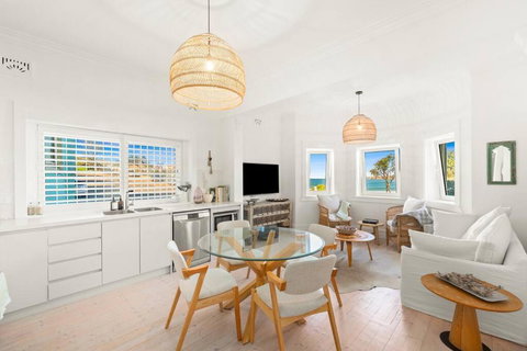 Beachside Boho Retreat By Sydney Dreams - Accommodation Newcastle 3