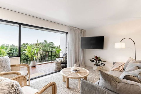Beachside Serenity - Accommodation Newcastle 2