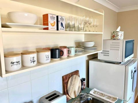 Beauchamp Beauty - Accommodation Newcastle 3