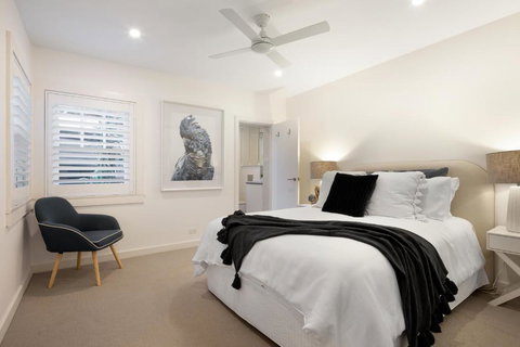 Beach Retreat - Accommodation Newcastle 3
